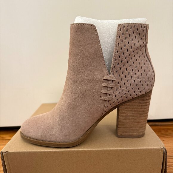 Steve Madden Shepp Suede Block Heel Ankle Bootie - Picture 7 of 11